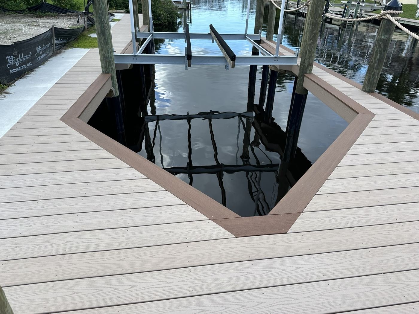 Slate Gray decking with Brownstone picture framing